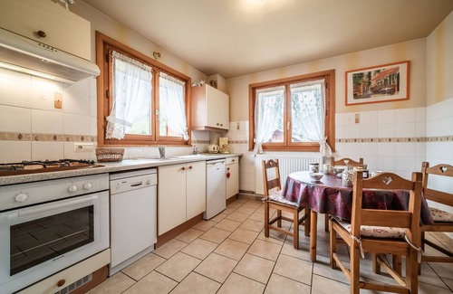 Abondance Appartement | Appartement 'Appartement Chalet - Le Vnipi' avec vue sur les montagnes, balcon et Wi-Fi