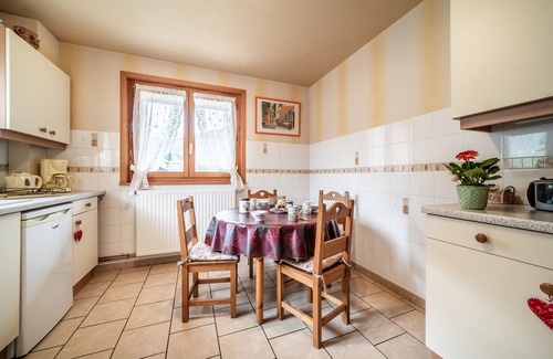 Abondance Appartement | Appartement 'Appartement Chalet - Le Vnipi' avec vue sur les montagnes, balcon et Wi-Fi