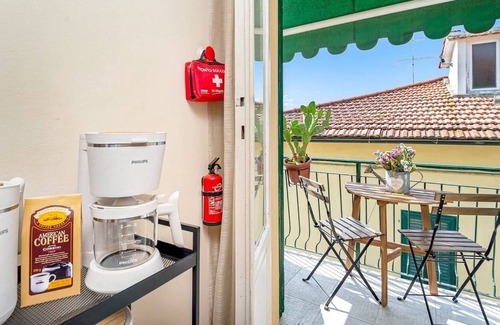 Pisa Appartement | Apartment 'Art Deco' Luxury Bnb Sleepwithme' with Balcony, Wi-Fi and Air Conditioning