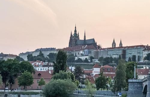 Prague 10 Appartement | Apartment Art Lounge by Interhome
