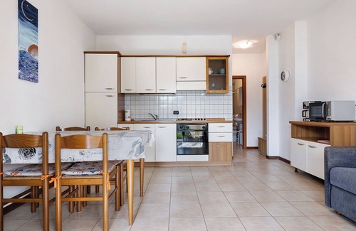 Assenza Appartement | Appartement "Assenza 9" avec vue sur le lac, Wi-Fi et climatisation.