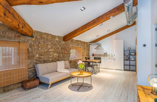 Balaguer Appartement | Apartment 'Àtic 1' with Private Terrace, Wi-Fi and Air Conditioning