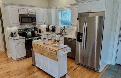 Dixon Springs Appartement | Apartment attached to main house near Cedars of Lebanon. Private driveway