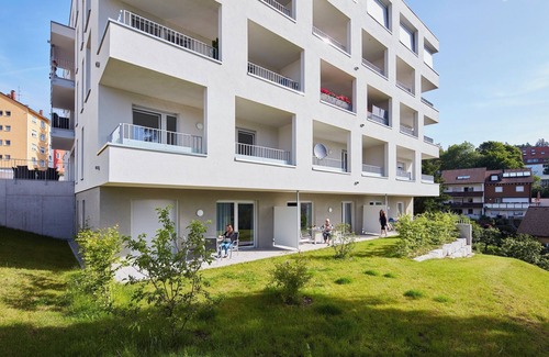 Sankt Georgen im Schwarzwald Appartement | Appartement 'Auszeit Mit Plege - Fewo 5' avec terrasse privée, jardin partagé et Wi-Fi