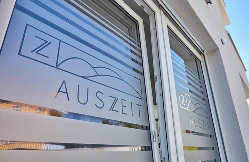 Sankt Georgen im Schwarzwald Appartement | Appartement 'Auszeit Mit Plege - Fewo 5' avec terrasse privée, jardin partagé et Wi-Fi