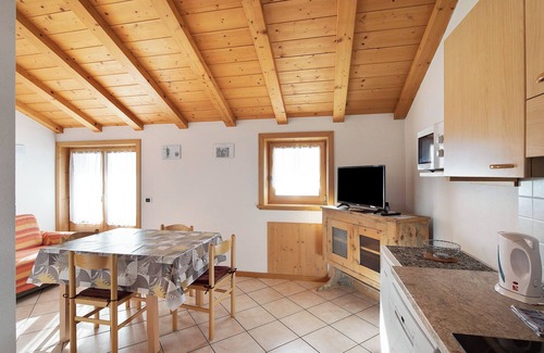 Trepalle Appartement | Appartement Bait del Pont 51 avec vue montagne, Wi-Fi et jardin