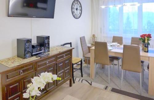 Randogne Appartement | Apartment Barzettes-Vacances 553 - Entrée N- 14 by Interhome