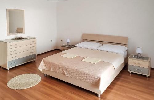 Ribarica Appartement | Apartment Beba-1 by Interhome