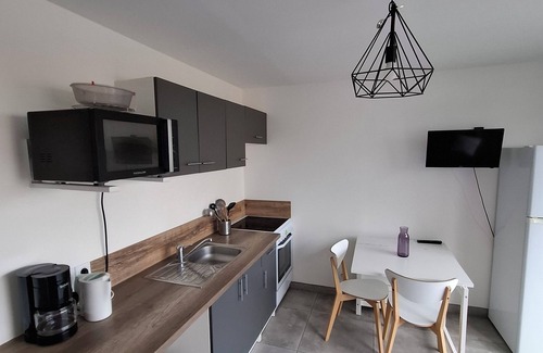 Poussan Appartement | Apartment between land and sea, cosy and comfortable accommodation.