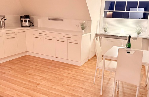 Hinte Appartement | Apartment Blinkfüer - your retreat in direct canal location - max. 3 pers.