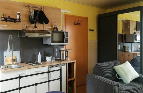Bad Krozingen Appartement | Apartment 'Blue' with private terrace, communal garden and Wi-Fi