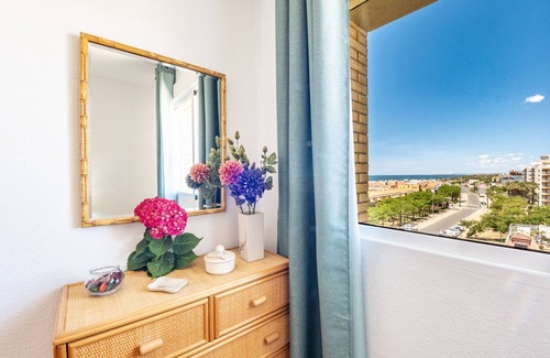 Islantilla Appartement | Appartement "Bonito Piso", à une minute de la plage, avec vue mer, terrasse et Wi-Fi.