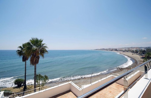 New Golden Mile Appartement | Appartement "Boulevard 205" avec vue sur la mer, piscine, balcon, terrasse et jardin