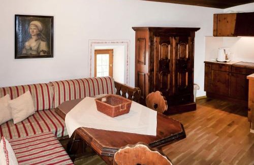 Fliess Appartement | Apartment Burg Biedenegg- Heidenreich by Interhome