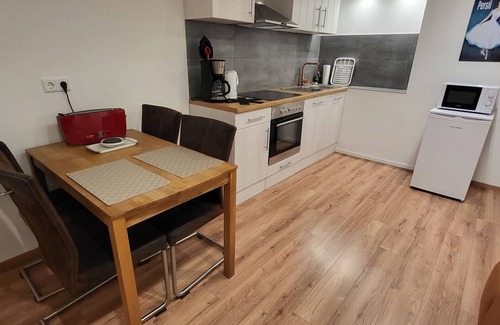 Fuldatal Appartement | Appartement 'Burgstraße' avec terrasse privée, jardin privé et Wi-Fi