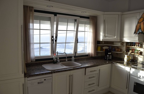Punta del Hidalgo Appartement | Appartement bord de mer avec une vue spectaculaire