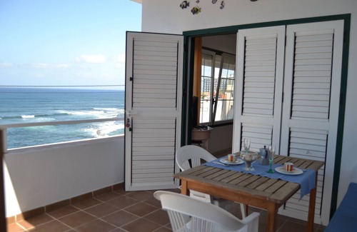 Punta del Hidalgo Appartement | Appartement bord de mer avec une vue spectaculaire