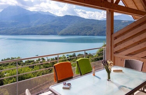 Chorges Appartement | Appartement 3 pièces avec vue lac dans Résidence L'Ecrin du Lac, Chorges