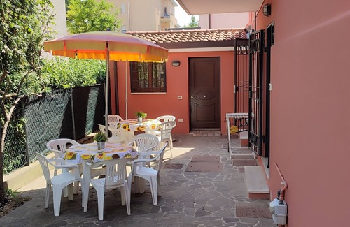 Marina Centro Appartement | APPARTEMENT AVEC JARDIN, À LA MER ET AVEC WIFI