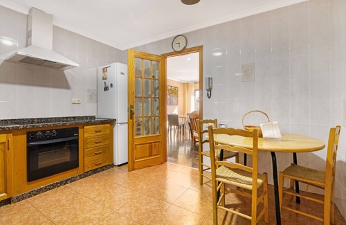 Mogente/Moixent Appartement | Appartement 'Cal Guerrer' avec vue sur montagne, terrasse privée et balcon