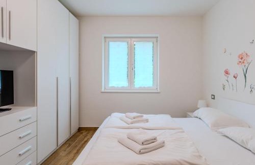 Dro Appartement | Apartment Calicantus - Nespolo by Interhome
