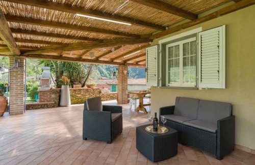 Stazzema Appartement | Apartment Casa Al Pianaccio by Interhome