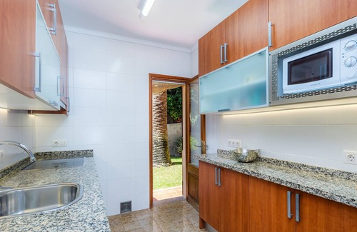 Cala San Vicente Appartement | Apartment 'Casa Caracola' with Private Terrace and Wi-Fi