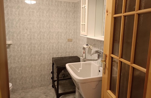 Doues Appartement | Apartment 'Casa dei cervi' with Mountain View, Private Garden and Wi-Fi