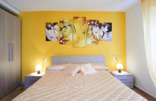 Verceia Appartement | Apartment Casa del Pergulin - LMZ325 by Interhome