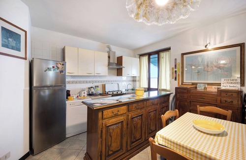 Poggi Appartement | Appartement "Casa Gelsomino" avec vue sur la mer, Wi-Fi, jardin et terrasse.