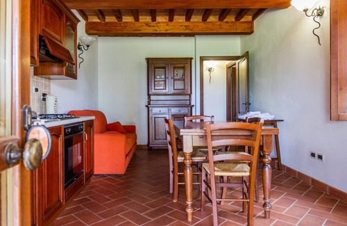 La Pesta Appartement | Appartement 'Casa Vacanza Il Carpignone 2' avec vue sur le lac, piscine et jardin