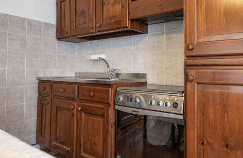 Uta Appartement | Apartment "Casa Loche" with Shared Garden & Wi-Fi