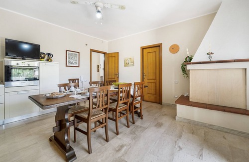 Carbonia Appartement | Appartement "Casa Regina" avec terrasse privée, Wi-Fi et climatisation