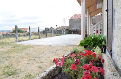 Requias Appartement | Appartement 'Casa Requias 1' avec vue sur le lac, jardin partagé et Wi-Fi