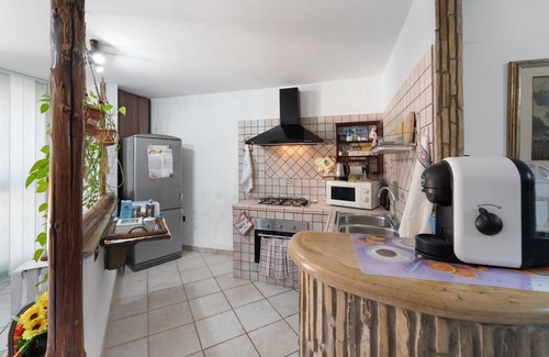 Iglesias Appartement | Appartement 'Casa S'arriali' avec vue sur les montagnes, Wi-Fi et climatisation