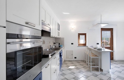 Montan-Angelin-Arensod Appartement | Appartement de vacances "Casa Sabrina - Blu" avec vue sur les montagnes et Wi-Fi
