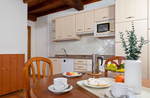 Bustio Appartement | Apartment 'Castañeu' with Wi-Fi