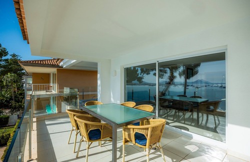 Puerto de Pollensa Appartement | Appartement Catalina 3B- tres dormitorios avec vue sur la mer, A/C, Wi-Fi & Terrasse