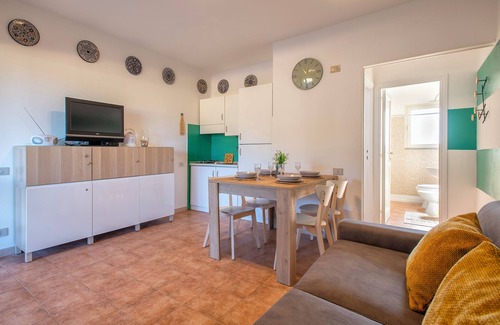 Badesi Appartement | Appartement 'Cerri' avec vue sur mer et terrasse privée