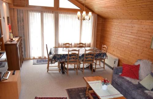 Engelberg Appartement | Apartment Chalet Bergblick by Interhome