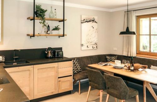 Auffach Appartement | Apartment Chalet Edelweiß by Interhome