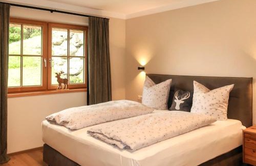 Auffach Appartement | Apartment Chalet Edelweiß by Interhome