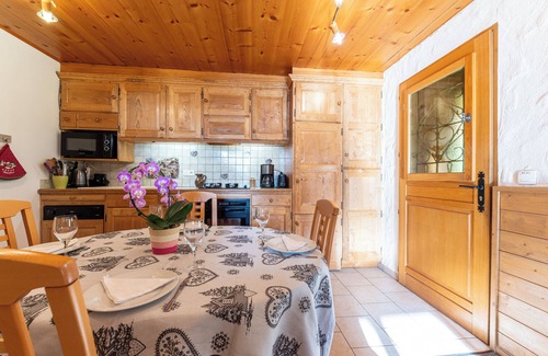 Queige Appartement | Appartement 'Chalet La Vourze' avec terrasse partagée, balcon et Wi-Fi