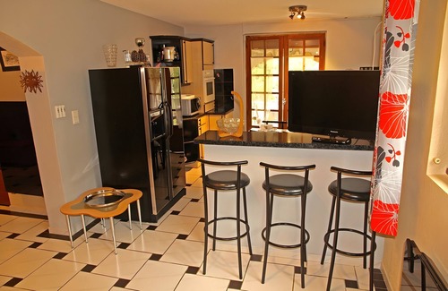 Juvinas Appartement | Apartment 'Chataigniers' with Mountain View, Private Pool and Wi-Fi