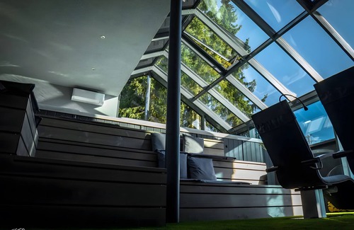 Ibach Appartement | Apartment 'Chillout' with Spa Area and Mountain View