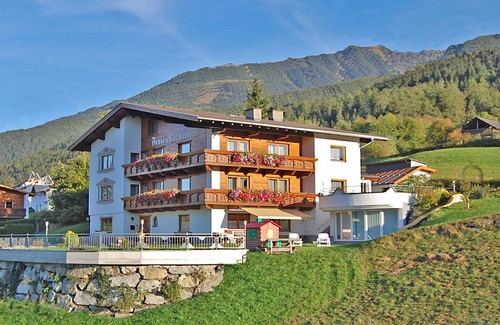 Arzl im Piztal Appartement | Apartamento cerca del autobús de esquí