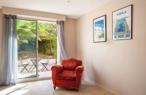 Les Camoins Appartement | Appartement 'Cocon Avec Piscine Et Jardin' avec piscine partagée, terrasse privée et Wi-Fi