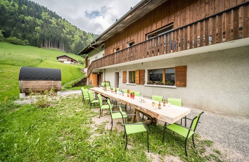Abondance Appartement | Appartement 'Coeur De Charmy' pour 10 personnes, avec vue sur Montagnes et SPA bien-être