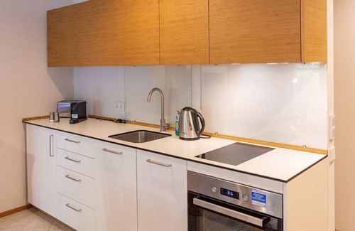 Wittenbeck Appartement | Apartment complex Am Grün /Apartment 6: modern 2-room apartment with terrace
