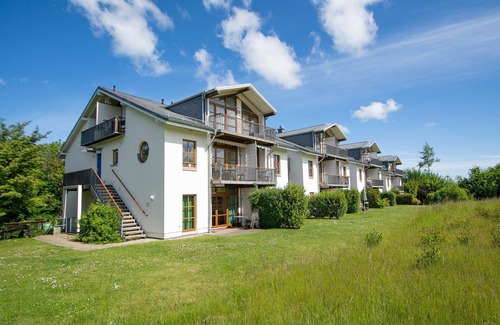 Wittenbeck Appartement | Apartment complex Am Grün /Apartment 6: modern 2-room apartment with terrace